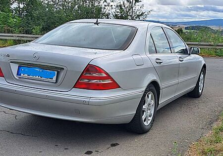 Mercedes-Benz S 320