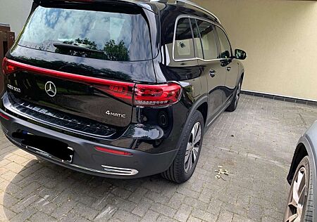 Mercedes-Benz EQB 300 4Matic (243.608)
