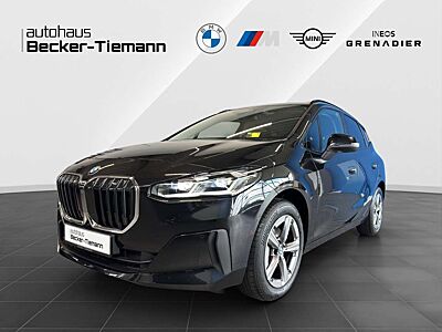 BMW 220 i Active Tourer / AHK / Parking Assistant/ Reling