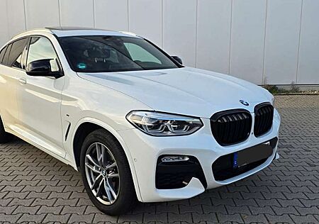 BMW X4 xDrive 30d Aut Voll M-Paket Pano-Dach 360° Kam LED