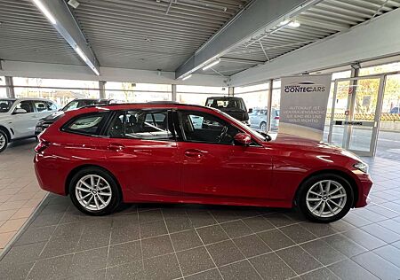 BMW 318 d Touring Facelift+Curved+Assistant+Panroama