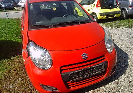 Suzuki Alto CLUB 2010/ neues Modell/ Euro 5 / Blechschaden/ Klima