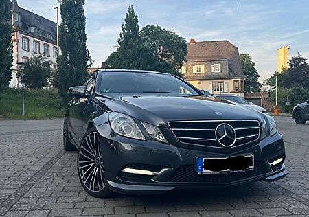 Mercedes-Benz E 500 Coupe BlueEFFICIENCY 7G-TRONIC Elegance