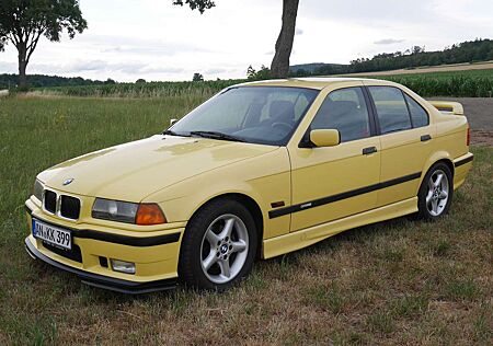 BMW 318is 318 /4 Class II