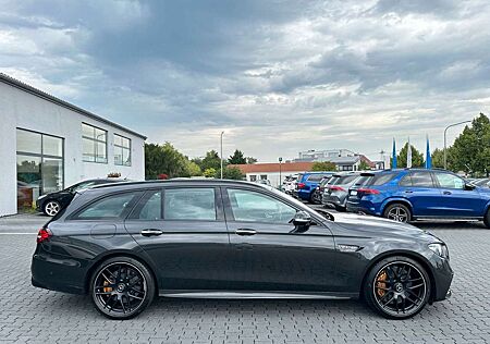 Mercedes-Benz E 63 AMG E63S*AMG*4Matic*Individual*3xTV*360°ACC*HUD*LED*