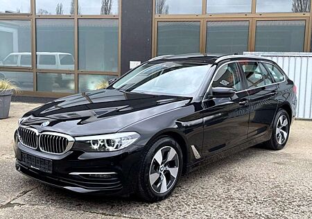 BMW 520 iA Touring*LEDER/PANORAMA/ACC/PARK/KAM/1.HD