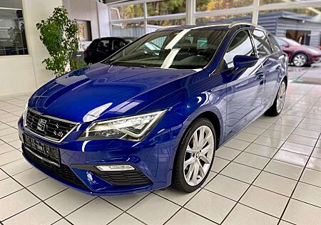 Seat Leon FR*AHK*LED*AMBBEL*TEILLED*TEMP*PAN-DACH*SPORTPAKET