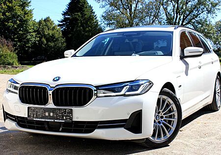 BMW 530 e Pano AHK Kamera HeadUp Integral VOLL 1.Hand