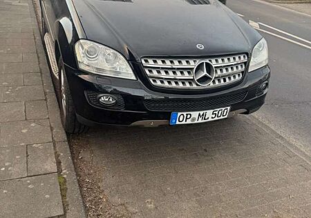 Mercedes-Benz ML 500 7G-TRONIC