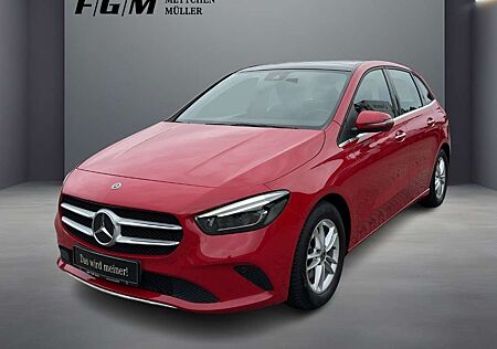 Mercedes-Benz B 180 Style +Wide+MBUX+Pano+MBeam+Navi+Cam+Totw