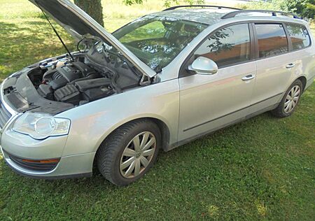VW Passat Variant Volkswagen 1.6 Trendline