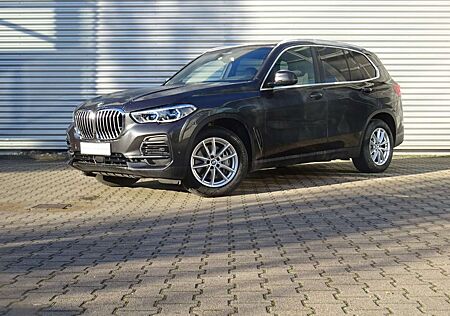 BMW X5 xDrive30d Laser Panorama HuD HiFi 360° AHK