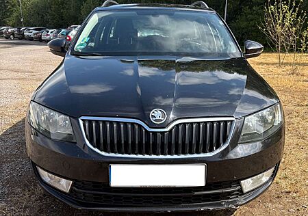 Skoda Octavia Combi 2.0 TDI DSG Ambition AHK