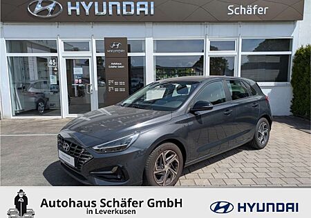 Hyundai i30 Intro Edition Navi SHZ Temp LenkradHZG Notbremsass