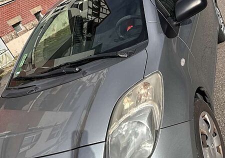 Toyota Yaris 2007, 1.0 VVT-i Luna