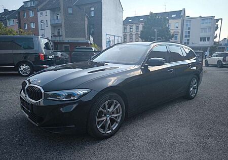 BMW 330 i Touring Facelift-HeadUp-Sportline-8xFelgen