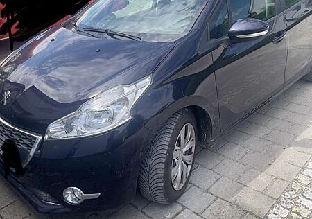 Peugeot 208 eHDi 92 Active LimHb 5