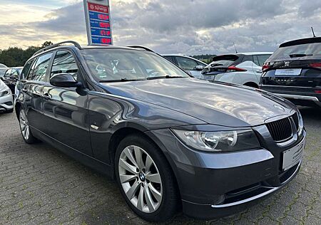 BMW 318 i Touring *NAVI*KLIMA*ALU*SITZHEIZUNG*EURO4**