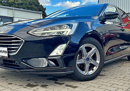 Ford Focus 1,0 EcoBoost Cool & Connect/NAVI/SHZ/LED