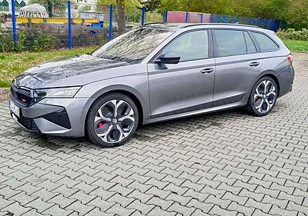 Skoda Octavia Combi 2.0 TSI RS Canton DCC AHK ELEKTRISCH SCHWENK