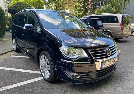 VW Touran Volkswagen 2.0 TDI DPF Highline