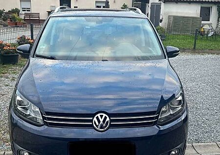 VW Touran Volkswagen Highline