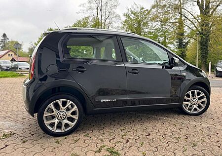 VW Up Volkswagen ! 1.0 MPI Cross !