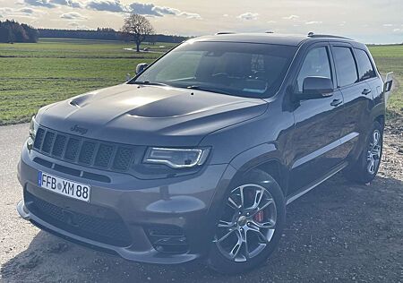 Jeep Grand Cherokee SRT
