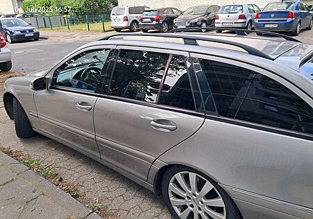 Mercedes-Benz C 220 T CDI (LA)(203.208)