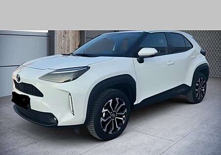 Toyota Yaris Cross 1,5 Hybrid Navi Kamera Alu Tel weiß
