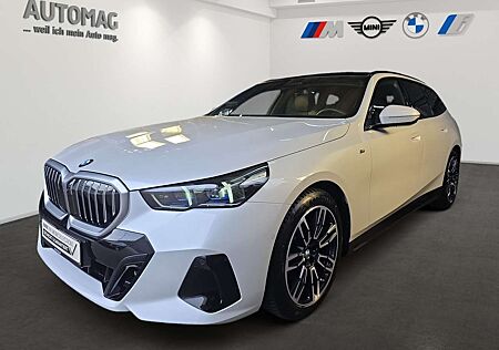 BMW 520 d M-Sport*AHK*PanoDach*Standheizung*DrivAssistPlus