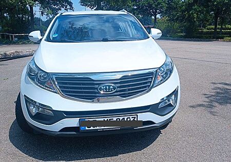 Kia Sportage 2.0 CRDi 2WD Attract Tüv neu* Kamera*Anhängerkuppl