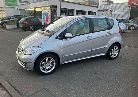 Mercedes-Benz A 200 A -Klasse Avantgarde mit Vollleder.