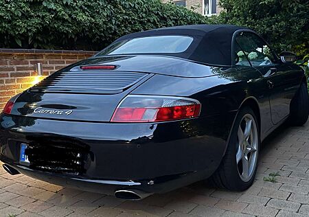 Porsche 996 911 Carrera 4 Cabrio