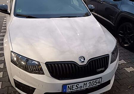 Skoda Octavia Combi 2.0 TDI (Green tec) DSG RS