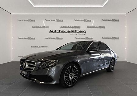 Mercedes-Benz E 220 d 4M Avantagrde 9G Navi/LED/Ambiente/Pano