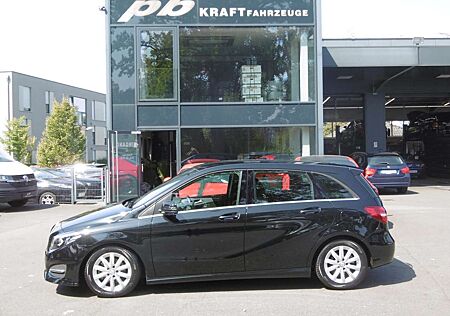 Mercedes-Benz B 180 Navi LED Kamera Allwetter Inspektion neu!
