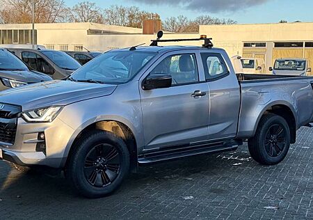 Isuzu D-Max SPACE CAB 4WD LSE AUTOMATIK/LEDER/1.HAND