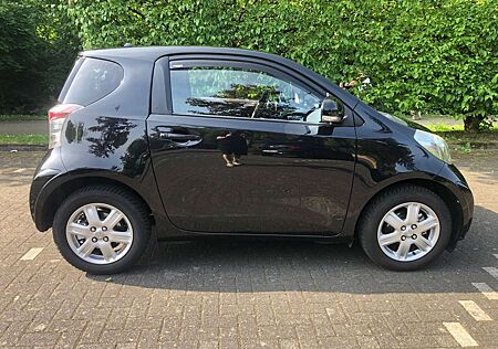 Toyota iQ 1.0
