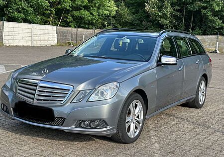 Mercedes-Benz E 220 T CDI DPF BlueEFFICIENCY Automatik Avantgarde