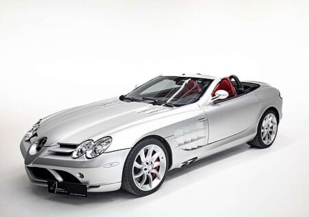 Mercedes-Benz SLR Roadster *LIEBHABERFAHRZEUG* (1 of 520)