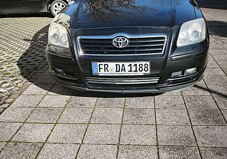 Toyota Avensis 2.2 D-CAT Combi Executive