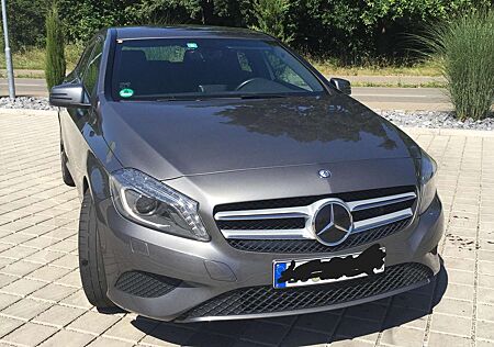 Mercedes-Benz A 180 A-Klasse (BlueEFFICIENCY) Urban