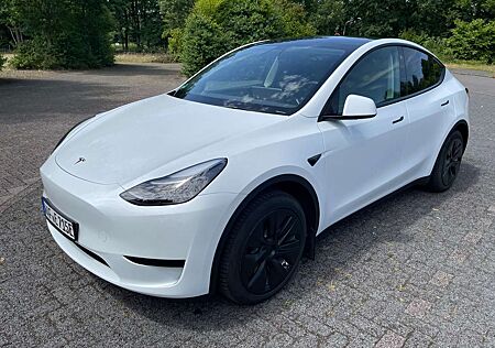 Tesla Model Y RWD