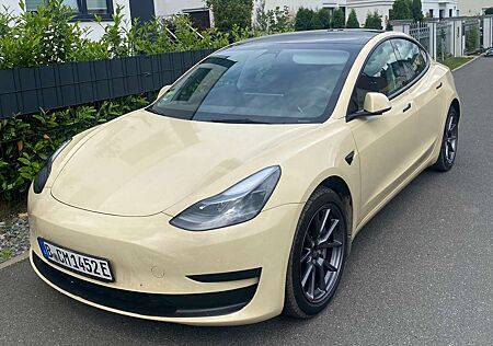 Tesla Model 3 Standard Reichweite Plus Hinterradantrieb