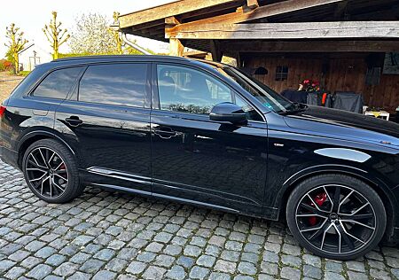 Audi Q7 S-line - comp plus - 50 TDI 7pers