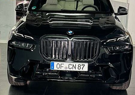BMW X7 xDrive40d fast neu, Top Ausgestattet