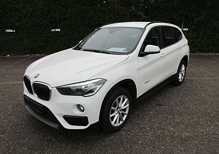 BMW X1 sDrive18d Advantage * Navi * Parkassistent *