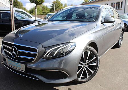 Mercedes-Benz E 220 d 4Matic T-Mod Avantgarde +AHK+Panoramad.+Sportp.