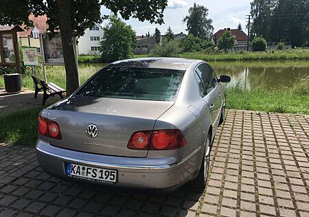 VW Phaeton Volkswagen 3.0 V6 TDI DPF 4MOTION Automatik (5 Sitzer